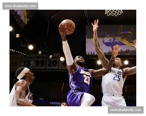 雄鹿湖人强强对话字母哥詹姆斯巅峰碰撞引爆焦点之战全联盟瞩目夜 雄鹿湖人强强对话字母哥詹姆斯巅峰碰撞引爆焦点之战全联盟瞩目夜