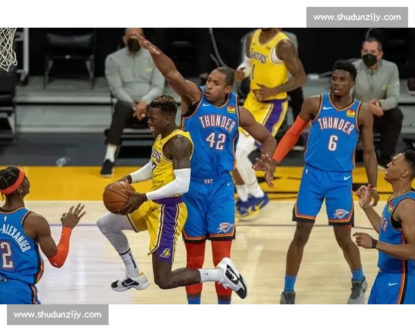 雷霆vs湖人直播前瞻焦点对决巨星碰撞赛场走势解析全场观看指南实时 雷霆vs湖人直播前瞻焦点对决巨星碰撞赛场走势解析全场观看指南实时